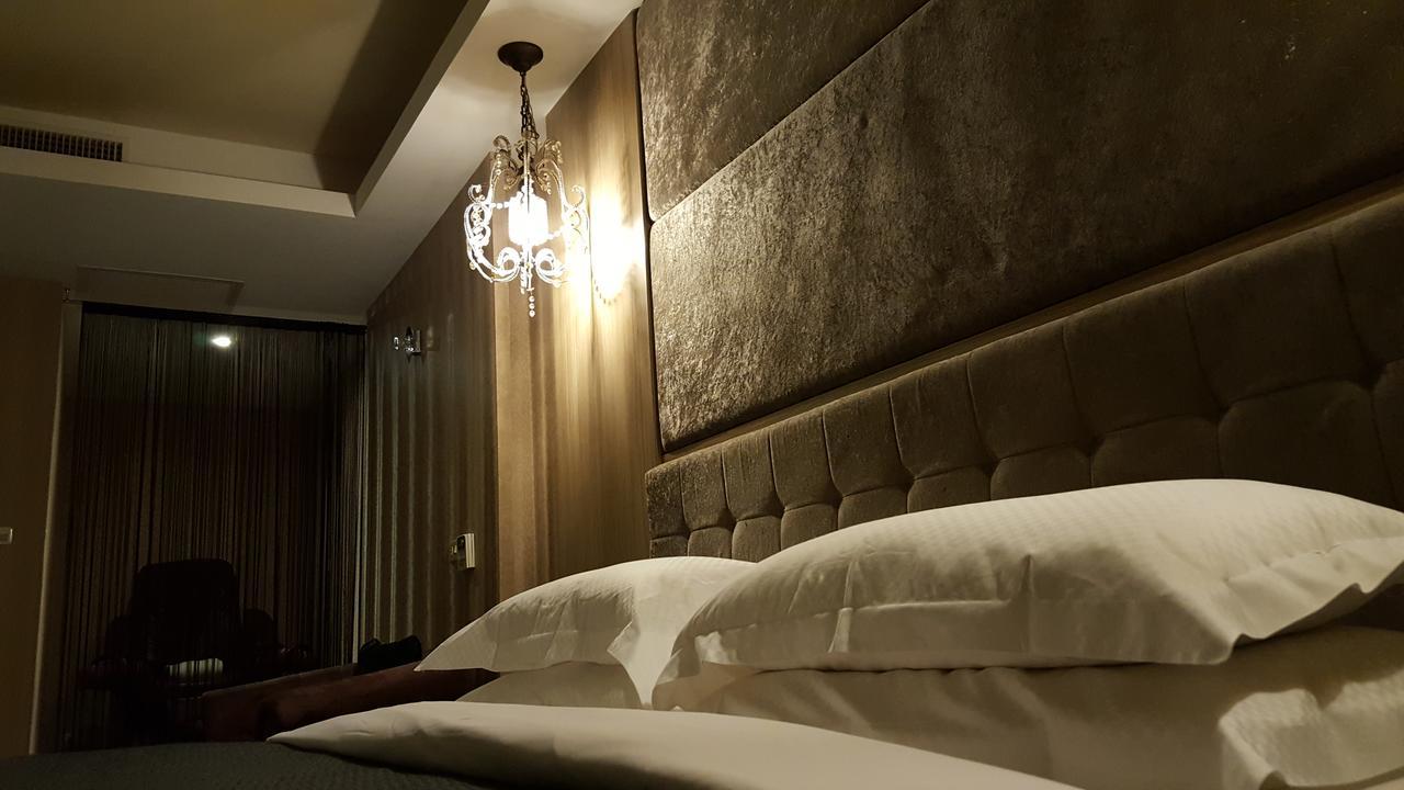 גאושיונג The Riverside Hotel & Motel מראה חיצוני תמונה