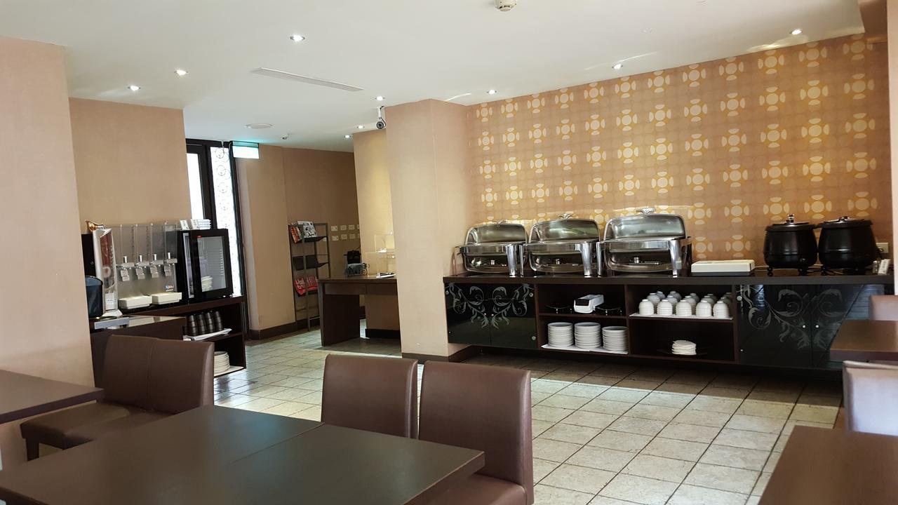 גאושיונג The Riverside Hotel & Motel מראה חיצוני תמונה